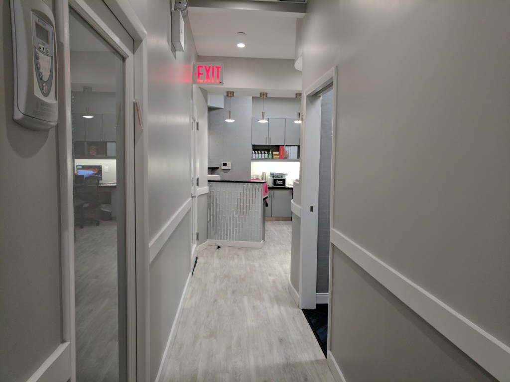 office tour photo